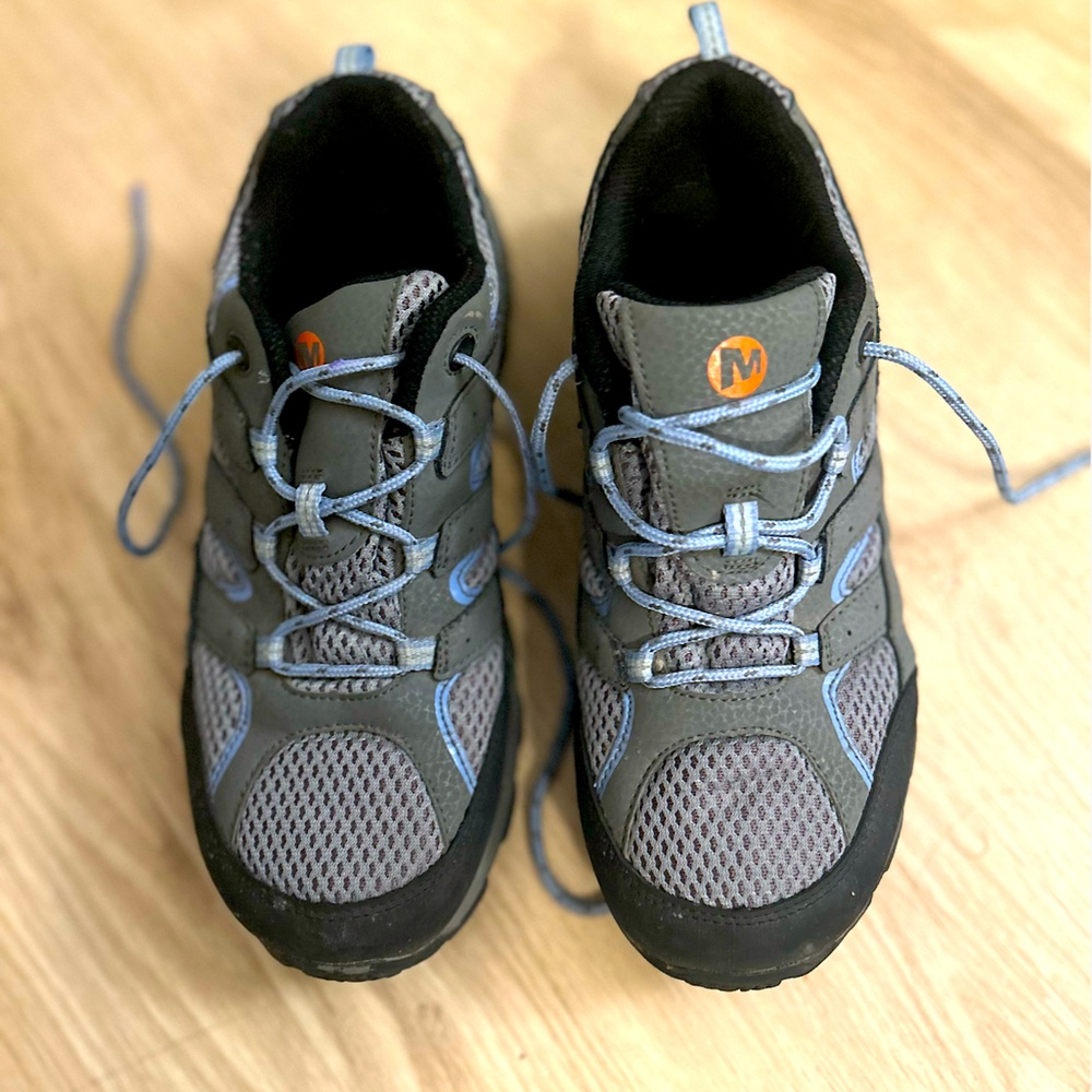 Kids Sz 5 Hiking/Active Shoes- Waterproof!